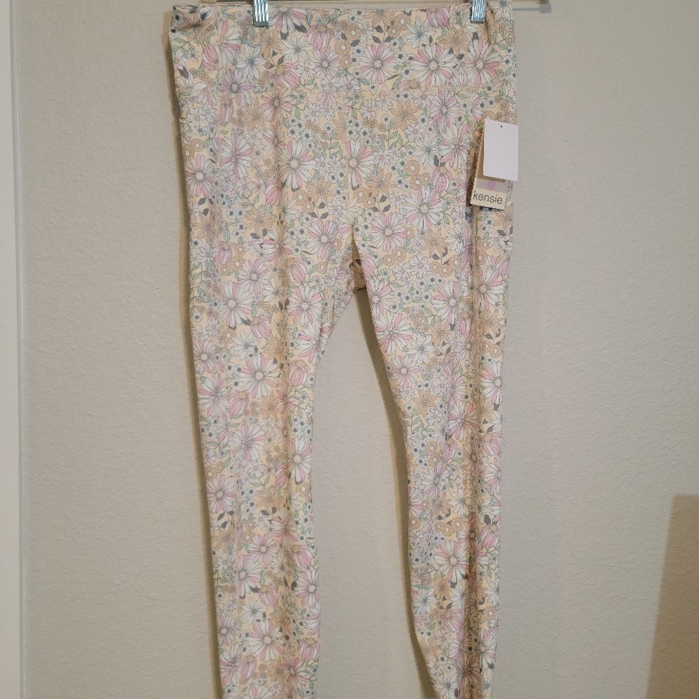 NWT Kensie vanilla vintage floral pocket leggings Size XL